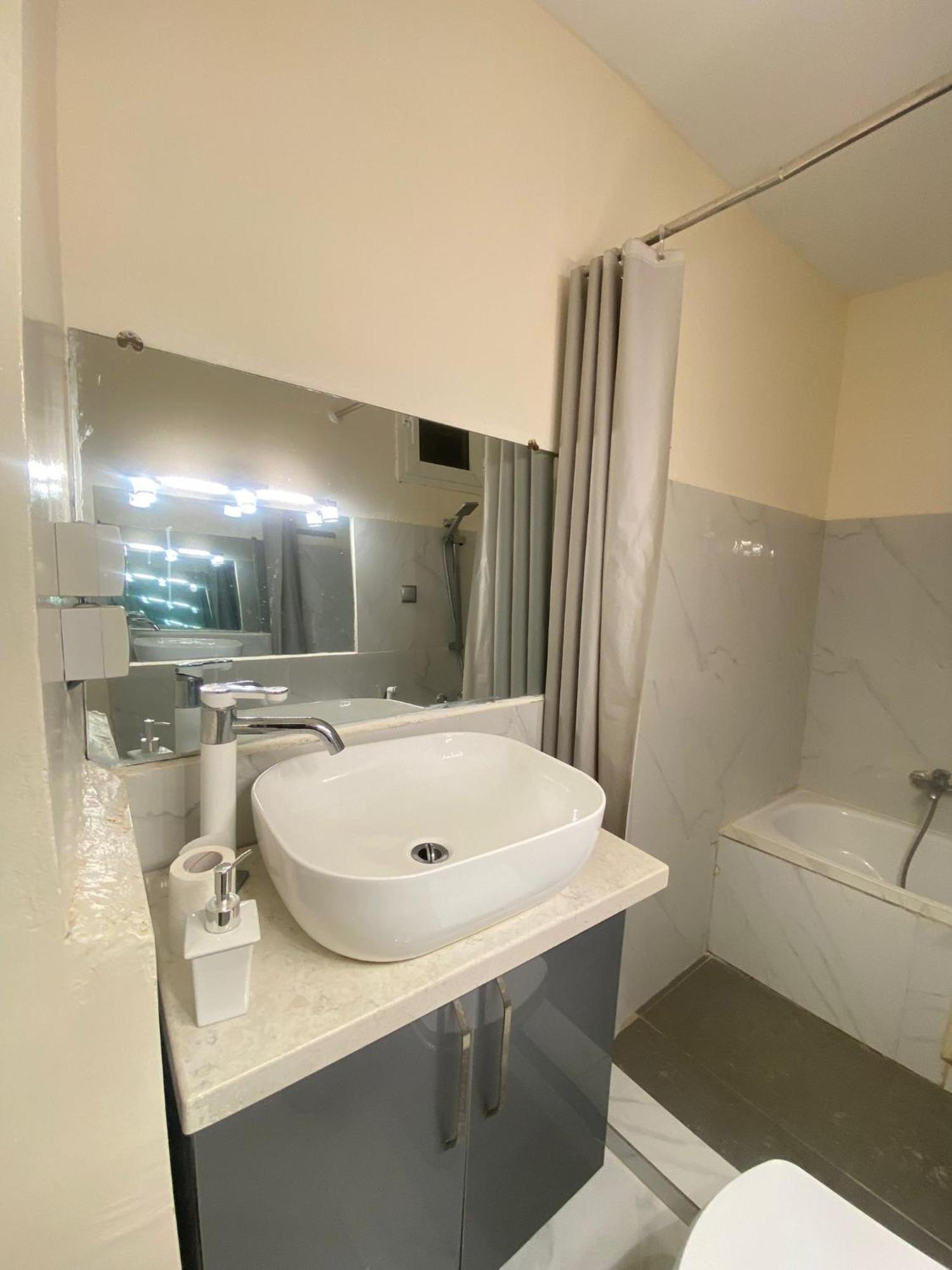Appartement Luxe Idealement Situe A Dakar Buitenkant foto